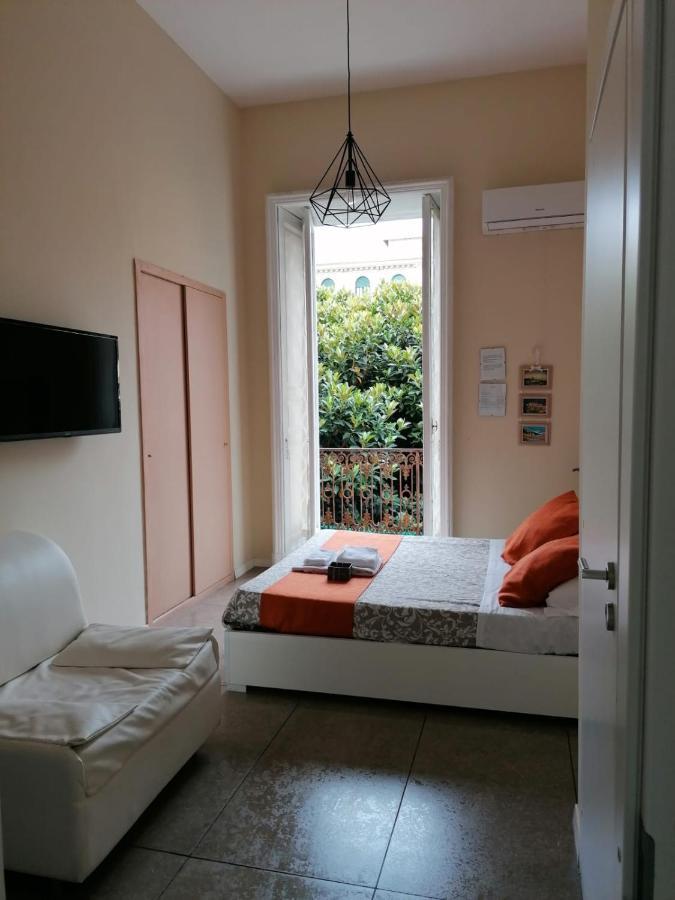 Amedeo Square Napoli