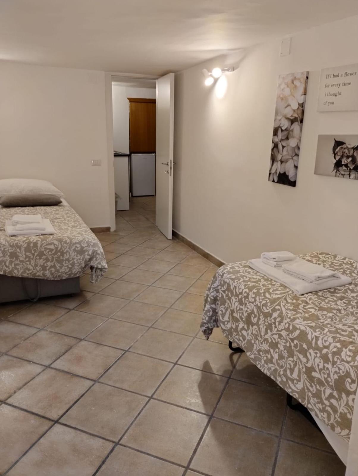 Amedeo Square Bed & Breakfast