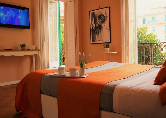 Amedeo Square Hotel
