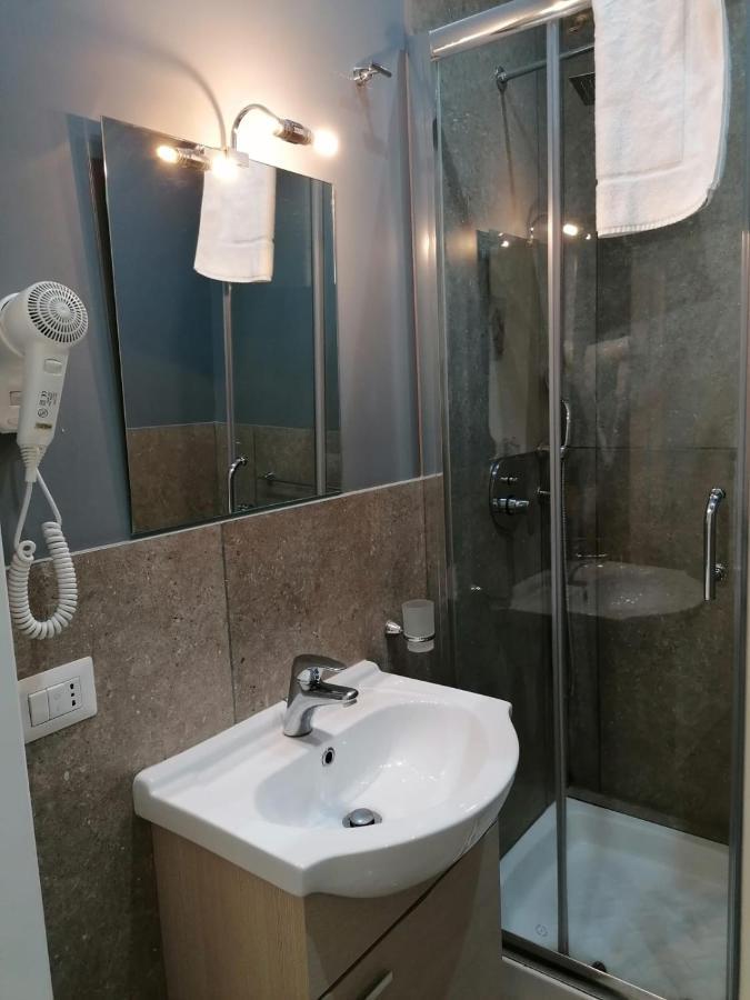 Amedeo Square Bed & Breakfast 3*