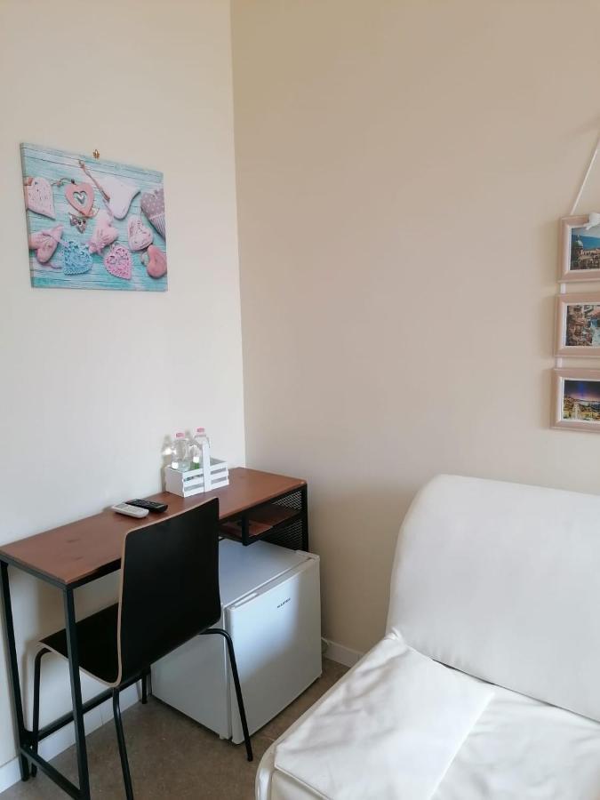 Amedeo Square Bed & Breakfast 3*