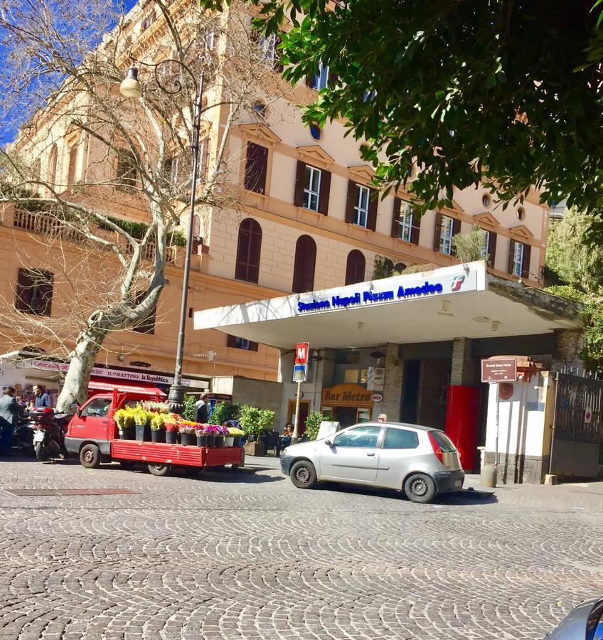 Amedeo Square Couette-café Naples
